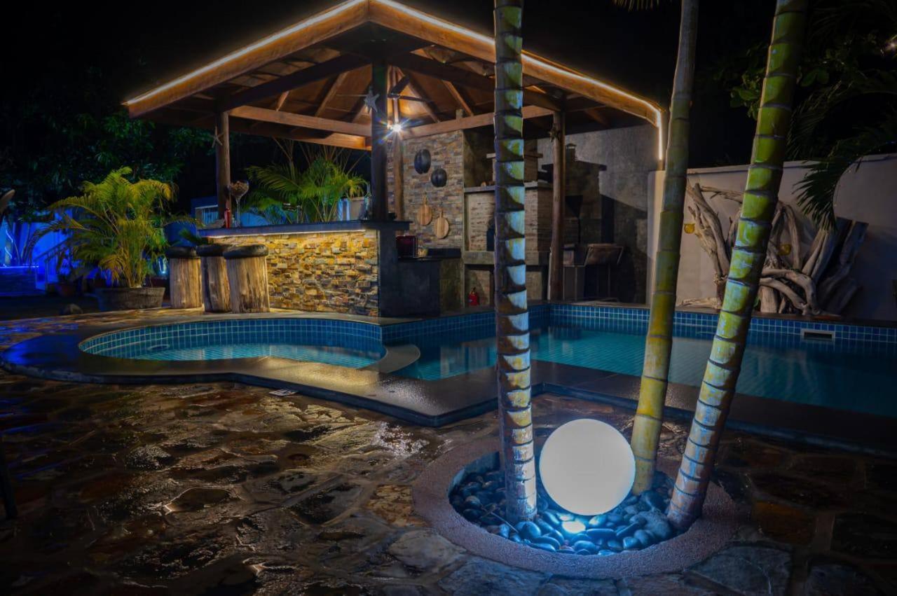 Treasure Villa Anse la blague Exteriör bild